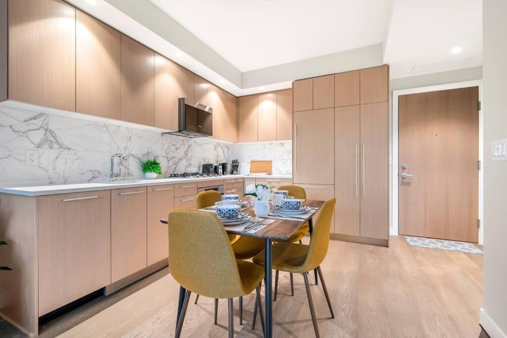Modern Comfort At Ubc: 1Br Condo Near Campus Ванкувер Экстерьер фото