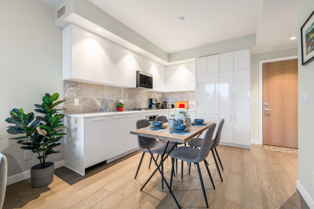 Modern Comfort At Ubc: 1Br Condo Near Campus Ванкувер Экстерьер фото