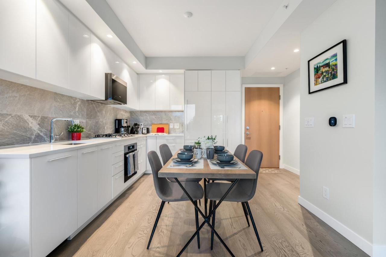 Modern Comfort At Ubc: 1Br Condo Near Campus Ванкувер Экстерьер фото