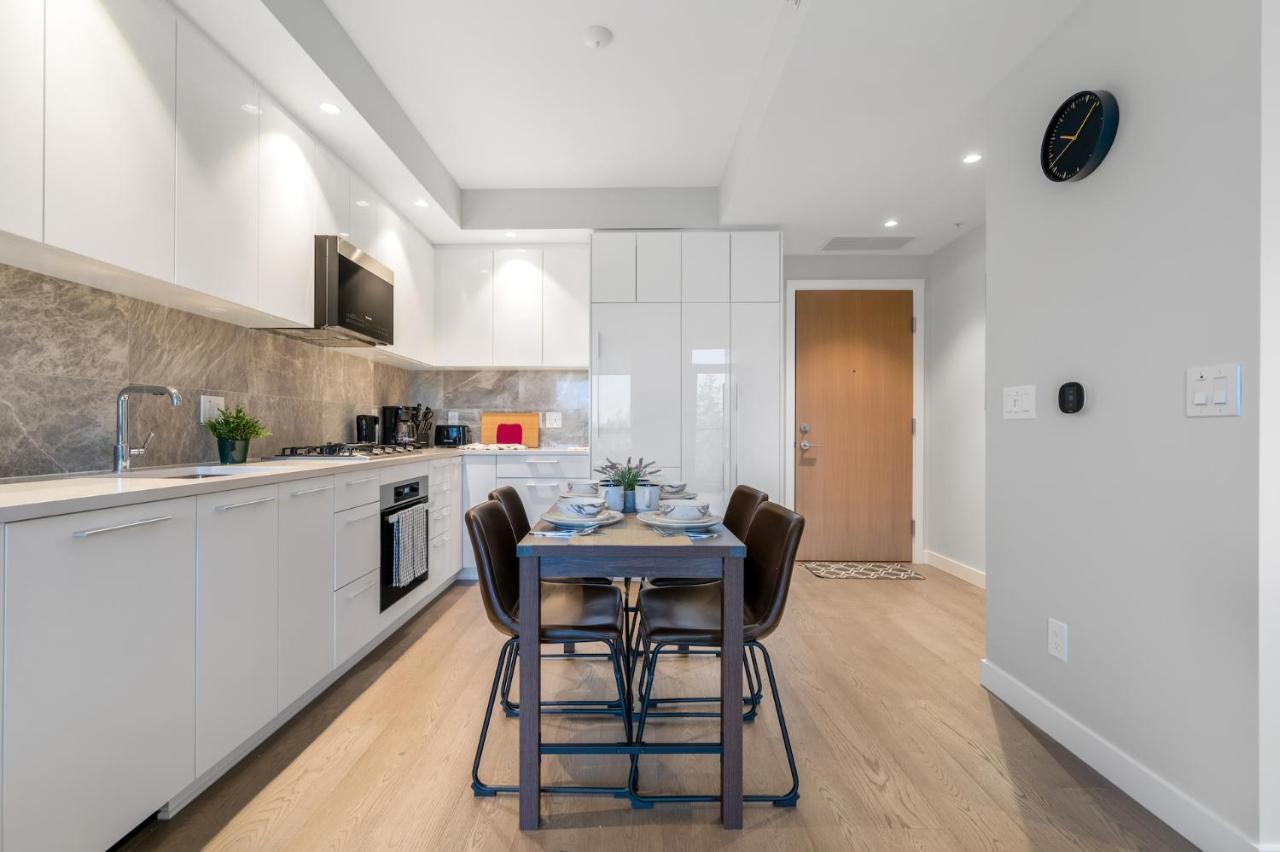 Modern Comfort At Ubc: 1Br Condo Near Campus Ванкувер Экстерьер фото